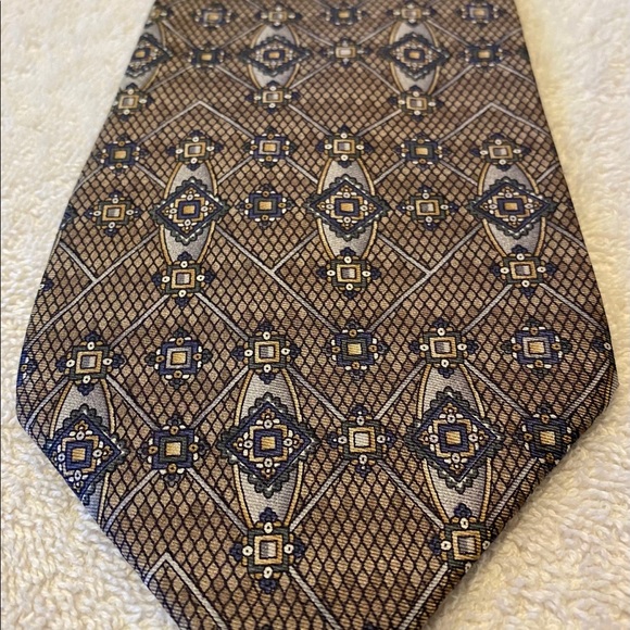Brand New Super Stylish Designer Tie By DON LOPER - Picture 2 of 3